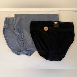 NWT Wacoal Hi-Waist 3 Pack Undies